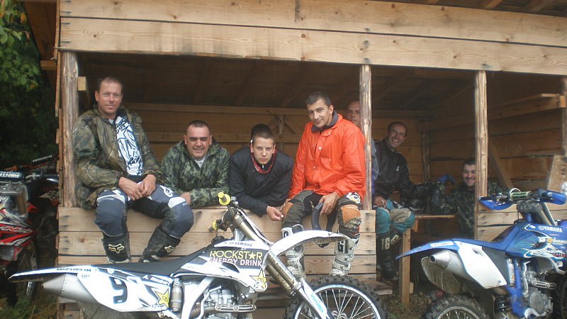 Натиснете снимката за да я уголемите

Име:P9161372.jpg
Прегледи:1
Размер:95.0 КБ
ID:5408306