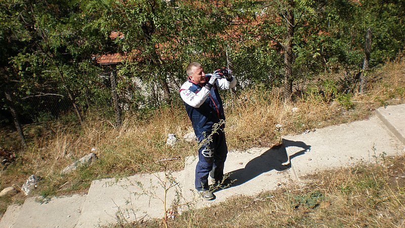 Натиснете снимката за да я уголемите

Име:P9221463.jpg
Прегледи:1
Размер:175.6 КБ
ID:5410931