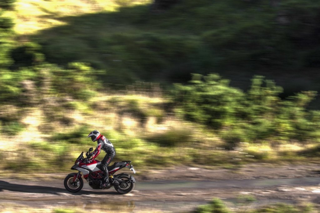 Натиснете снимката за да я уголемите

Име:big_ducati_multistrada_1200_2013_18.jpg
Прегледи:1
Размер:121.0 КБ
ID:5411101