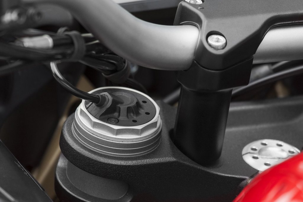 Натиснете снимката за да я уголемите

Име:big_ducati_multistrada_1200_2013_69.jpg
Прегледи:1
Размер:81.0 КБ
ID:5411110