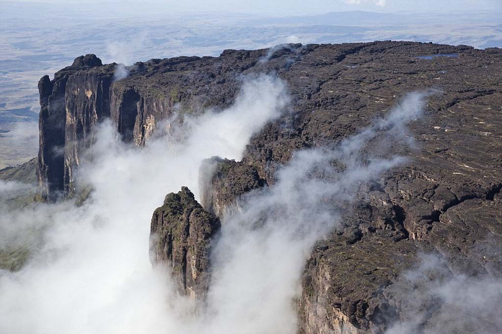 Натиснете снимката за да я уголемите

Име:Mount-Roraima-7.jpg
Прегледи:1
Размер:116.1 КБ
ID:5985428