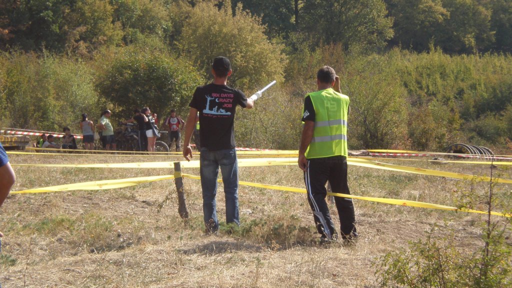 Натиснете снимката за да я уголемите

Име:P9301593.jpg
Прегледи:1
Размер:178.8 КБ
ID:5412925