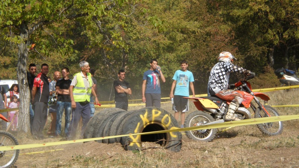 Натиснете снимката за да я уголемите

Име:P9301635.jpg
Прегледи:1
Размер:171.9 КБ
ID:5412955