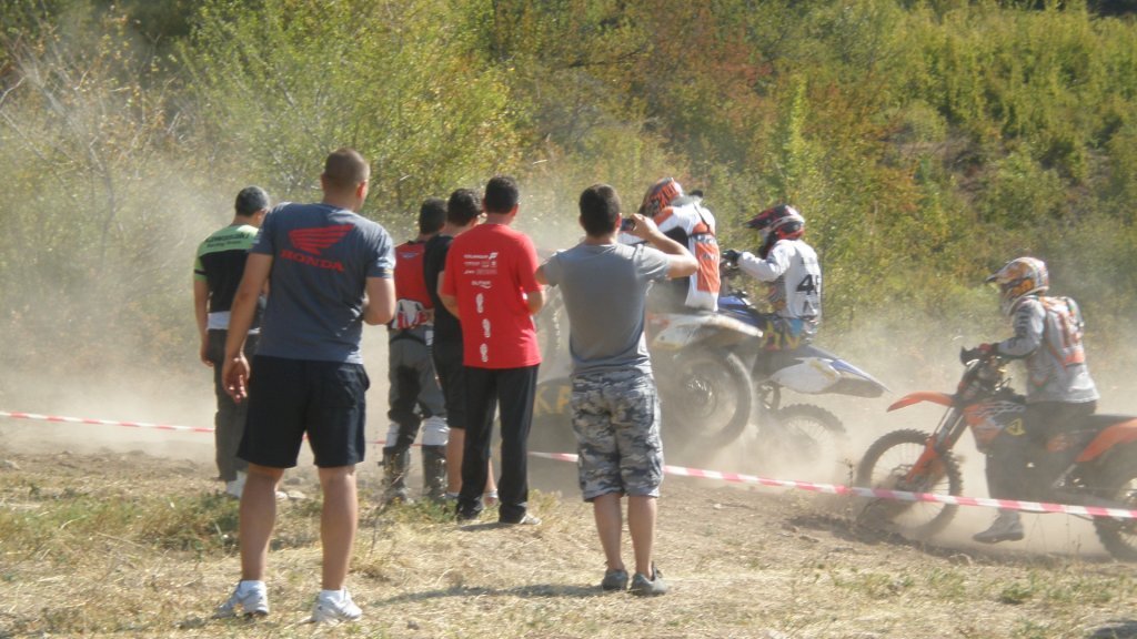 Натиснете снимката за да я уголемите

Име:P9301641.jpg
Прегледи:1
Размер:130.1 КБ
ID:5412958