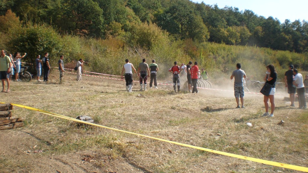 Натиснете снимката за да я уголемите

Име:P9301648.jpg
Прегледи:1
Размер:185.6 КБ
ID:5412963
