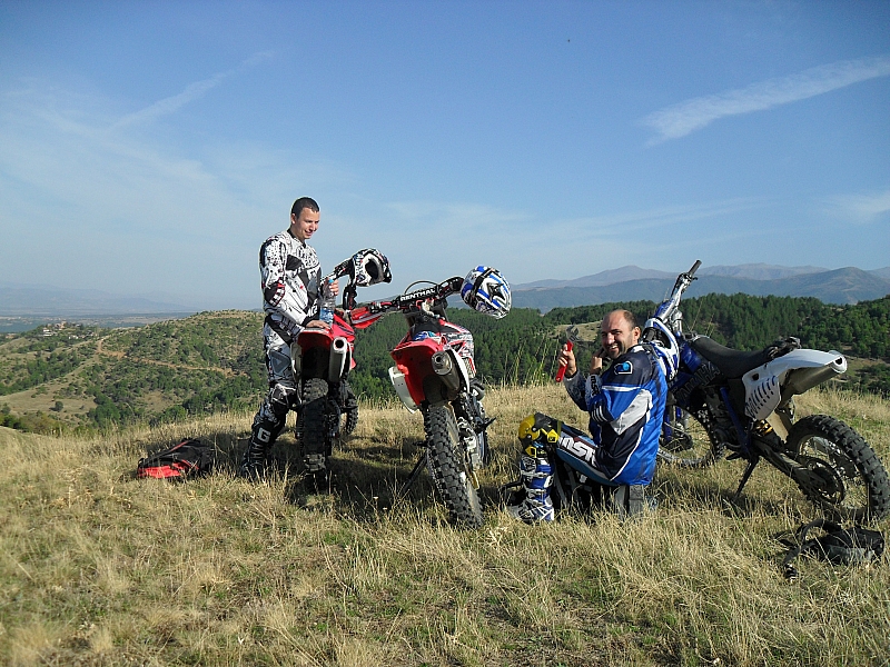 Натиснете снимката за да я уголемите

Име:New_SDC15223.jpg
Прегледи:1
Размер:516.0 КБ
ID:5415691