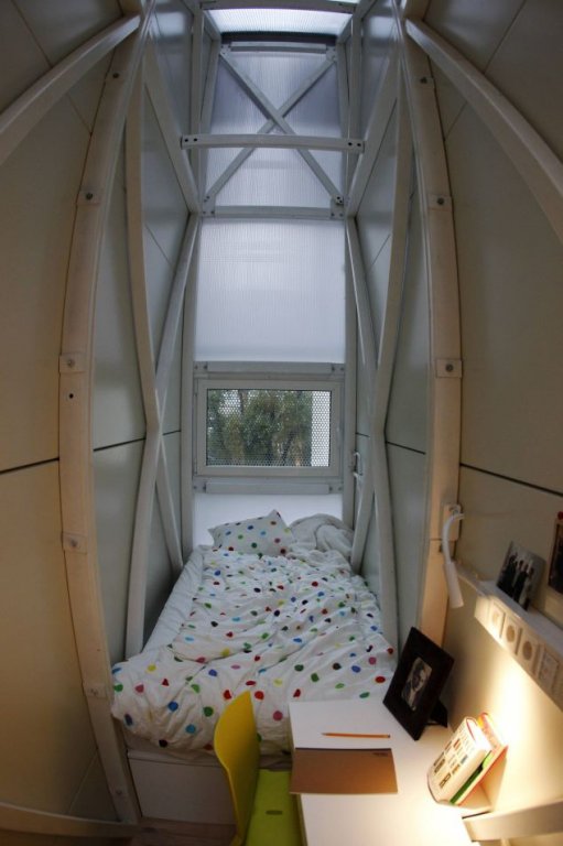 Натиснете снимката за да я уголемите

Име:The-squashed-bedroom-inside-the-worlds-narrowest-home-in-Poland.jpg
Прегледи:1
Размер:55.3 КБ
ID:5420718