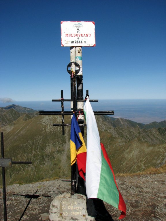 Натиснете снимката за да я уголемите

Име:Na-Vuh-Moldovqnu 1.jpg
Прегледи:1
Размер:75.8 КБ
ID:5990313