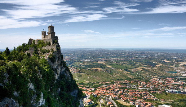 Натиснете снимката за да я уголемите

Име:San Marino 1.jpg
Прегледи:1
Размер:103.7 КБ
ID:5990669