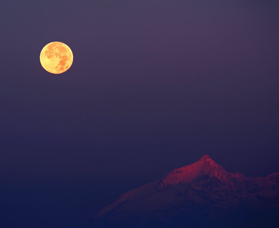 Натиснете снимката за да я уголемите

Име:HunterMoonAlpsDeRosa.jpg
Прегледи:1
Размер:55.0 КБ
ID:5995887
