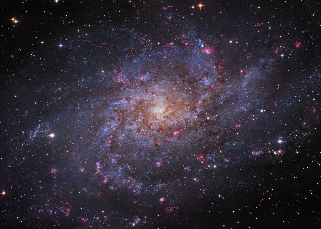 Натиснете снимката за да я уголемите

Име:M33-Subaru-Gendler-LL.jpg
Прегледи:1
Размер:193.4 КБ
ID:5995893