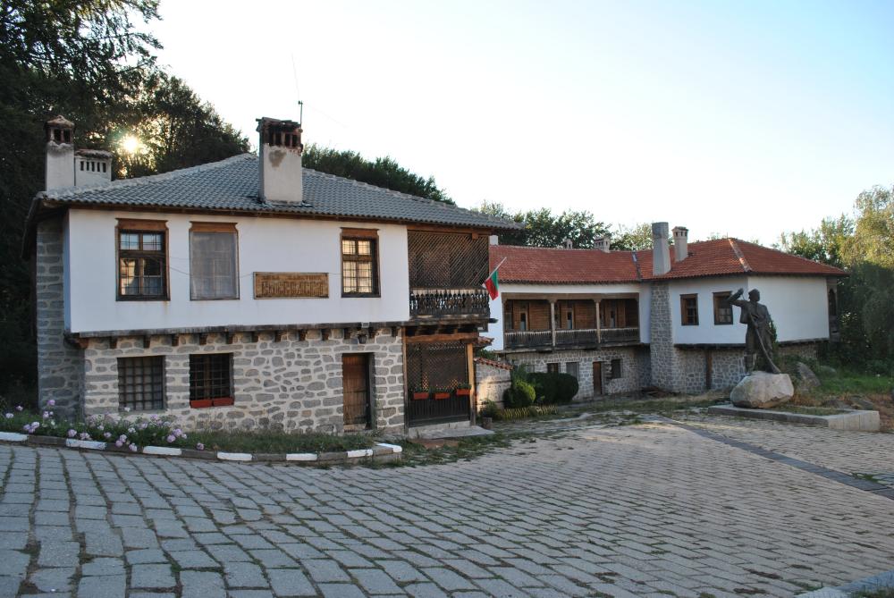 Натиснете снимката за да я уголемите

Име:DSC_1564.jpg
Прегледи:1
Размер:141.3 КБ
ID:5999089