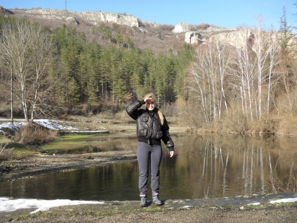 Натиснете снимката за да я уголемите

Име:SAM_0104.jpg
Прегледи:1
Размер:237.3 КБ
ID:5444639