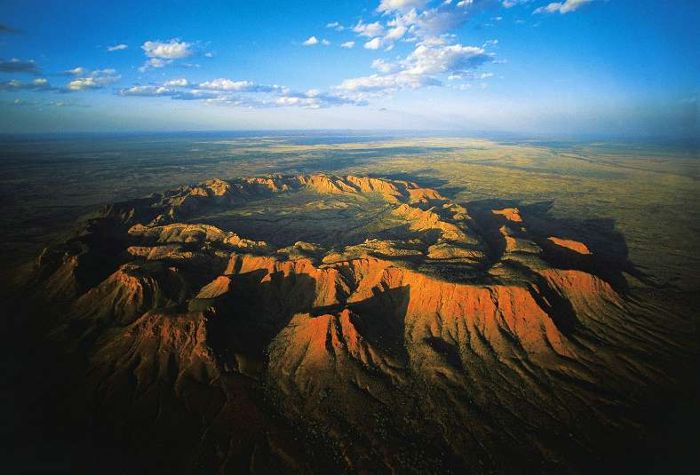 Натиснете снимката за да я уголемите

Име:01-vredefort-crater.jpg
Прегледи:1
Размер:55.0 КБ
ID:6006764