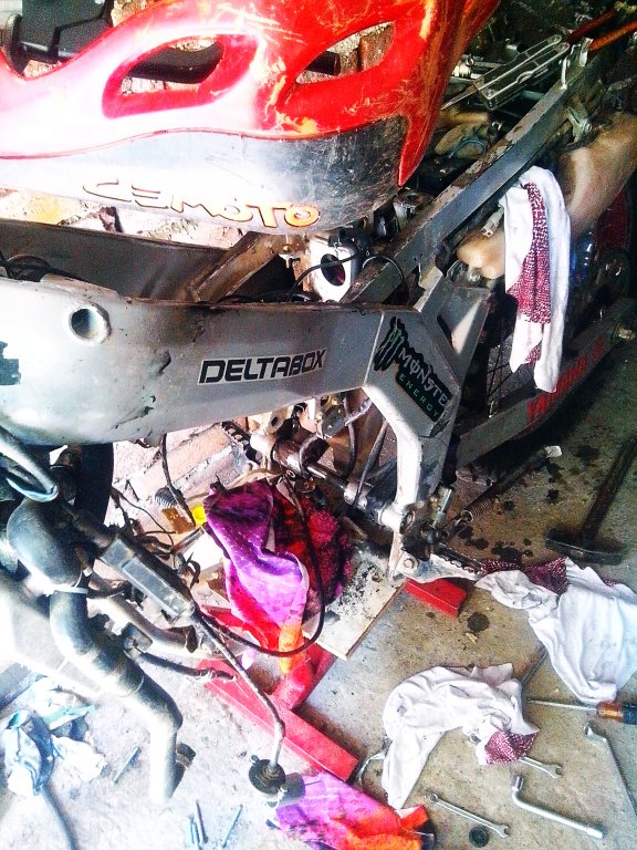 Натиснете снимката за да я уголемите

Име:IMG_20130425_151324.jpg
Прегледи:2
Размер:150.2 КБ
ID:5475030