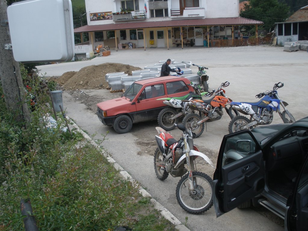 Натиснете снимката за да я уголемите

Име:P6260106.jpg
Прегледи:1
Размер:185.2 КБ
ID:5506300