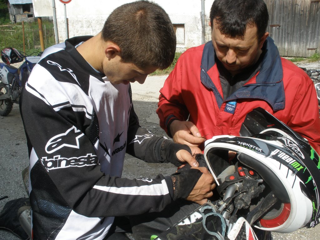 Натиснете снимката за да я уголемите

Име:P6260144.jpg
Прегледи:1
Размер:180.4 КБ
ID:5506331