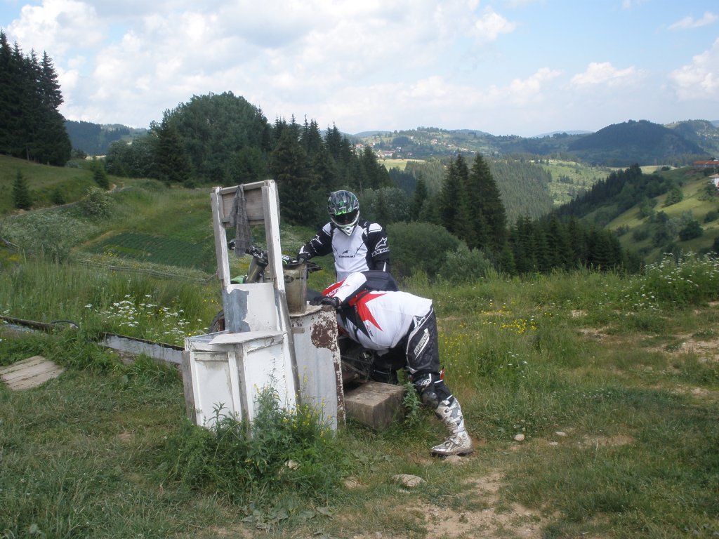 Натиснете снимката за да я уголемите

Име:P6260167.jpg
Прегледи:1
Размер:178.1 КБ
ID:5506516