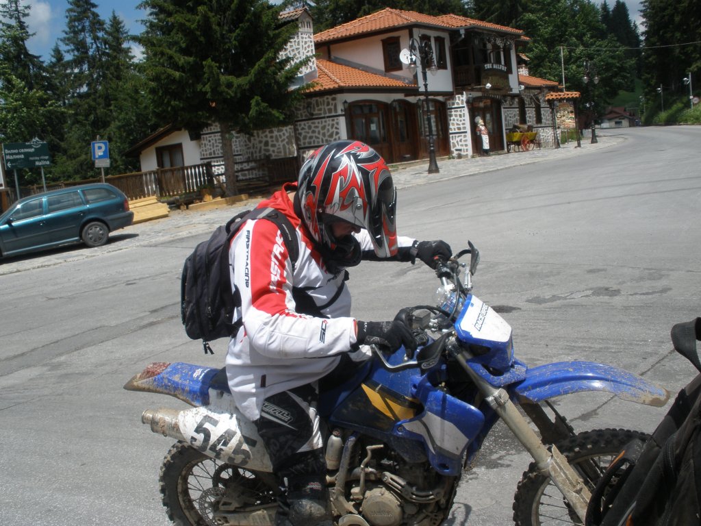 Натиснете снимката за да я уголемите

Име:P6260181.jpg
Прегледи:1
Размер:180.2 КБ
ID:5506544