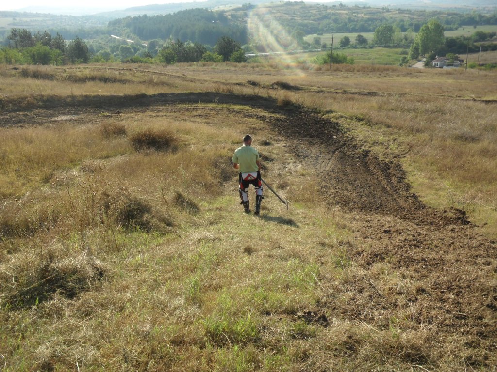 Натиснете снимката за да я уголемите

Име:SAM_0193.jpg
Прегледи:1
Размер:243.2 КБ
ID:5514722