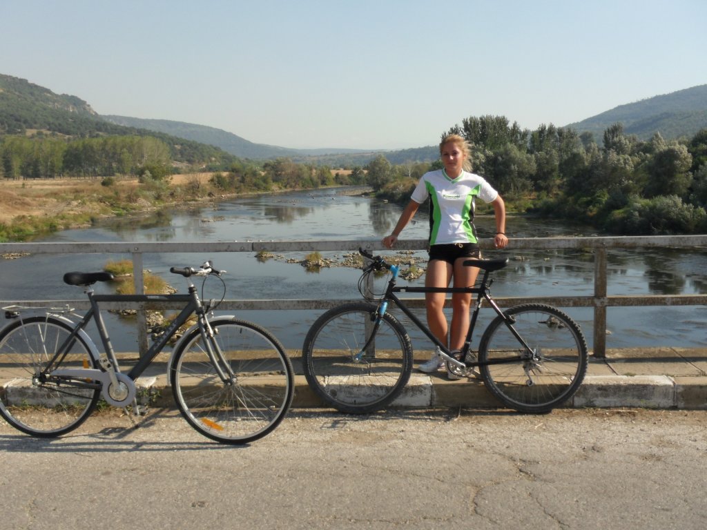 Натиснете снимката за да я уголемите

Име:SAM_0241.jpg
Прегледи:1
Размер:144.5 КБ
ID:5515931