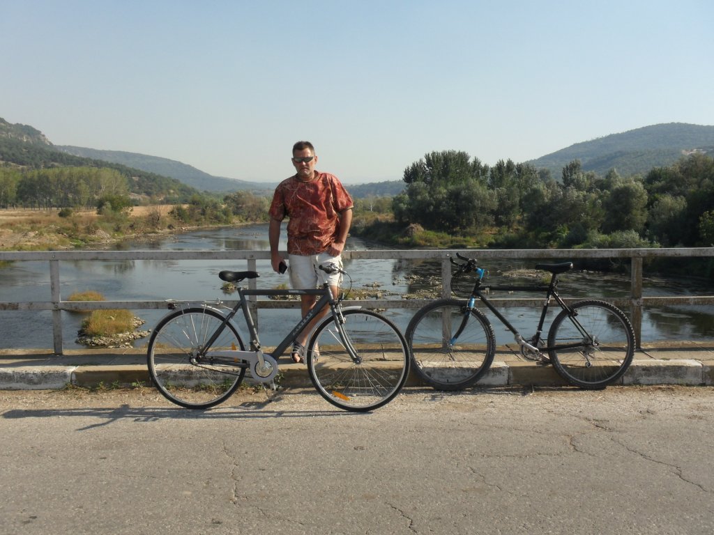 Натиснете снимката за да я уголемите

Име:SAM_0246.jpg
Прегледи:1
Размер:144.9 КБ
ID:5515936