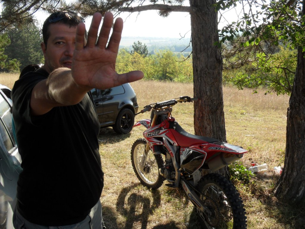 Натиснете снимката за да я уголемите

Име:SAM_0260.jpg
Прегледи:1
Размер:206.5 КБ
ID:5517253