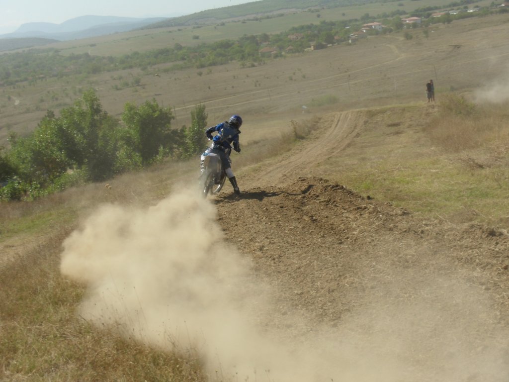 Натиснете снимката за да я уголемите

Име:SAM_0306.jpg
Прегледи:1
Размер:114.0 КБ
ID:5517293