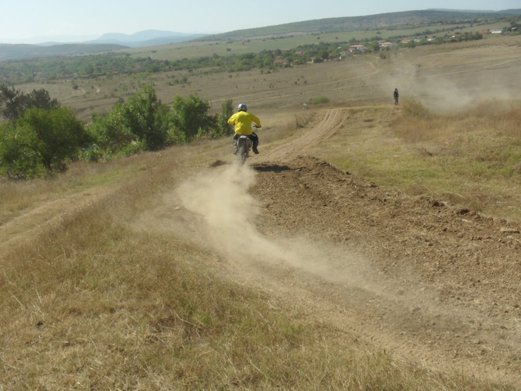 Натиснете снимката за да я уголемите

Име:SAM_0309.jpg
Прегледи:1
Размер:148.4 КБ
ID:5517296