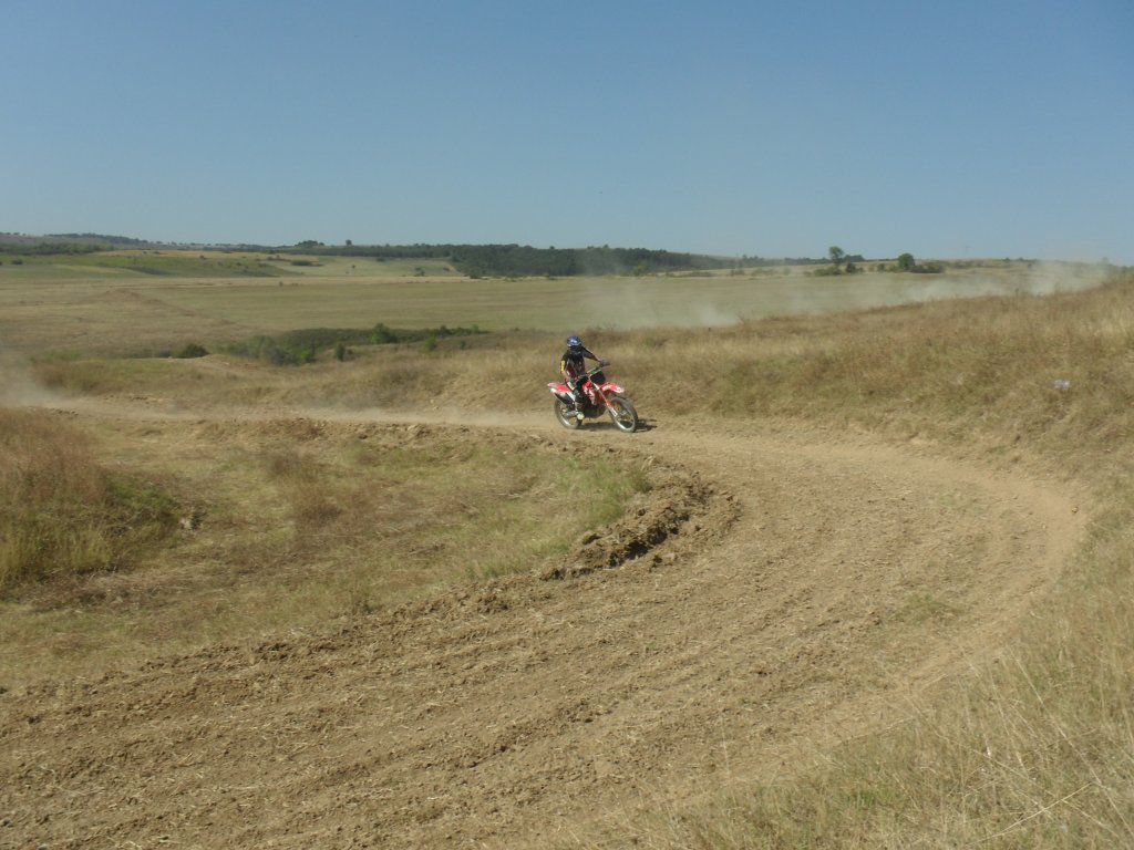 Натиснете снимката за да я уголемите

Име:SAM_0310.jpg
Прегледи:1
Размер:134.2 КБ
ID:5517297