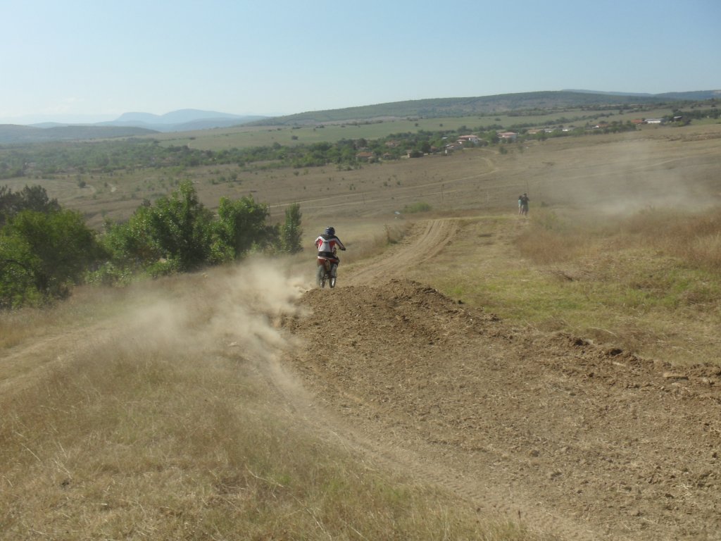 Натиснете снимката за да я уголемите

Име:SAM_0311.jpg
Прегледи:1
Размер:131.3 КБ
ID:5517298