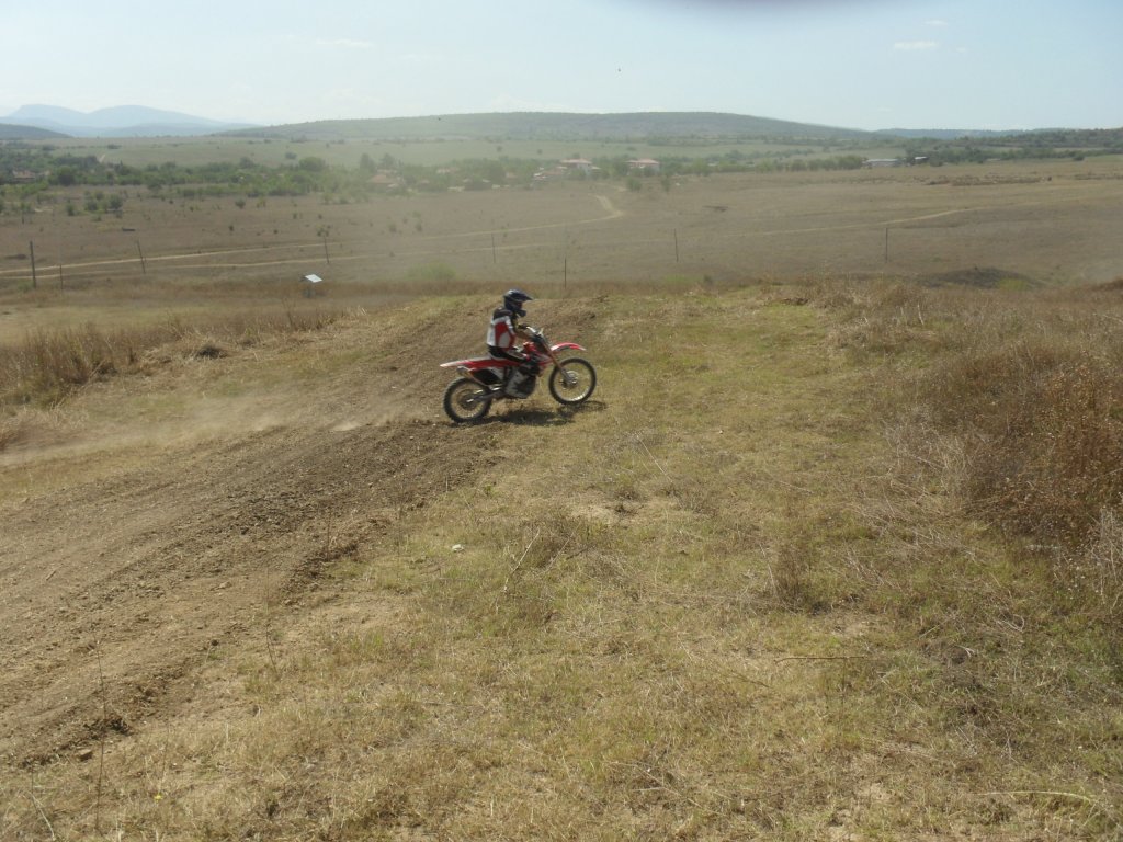 Натиснете снимката за да я уголемите

Име:SAM_0328.jpg
Прегледи:1
Размер:171.4 КБ
ID:5517311