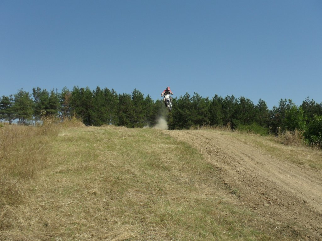 Натиснете снимката за да я уголемите

Име:SAM_0341.jpg
Прегледи:1
Размер:141.2 КБ
ID:5517323