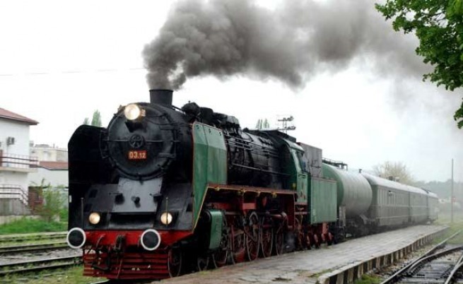 Натиснете снимката за да я уголемите

Име:655-402-detski-panair-i-paren-lokomotiv-na-1-iuni.jpg
Прегледи:1
Размер:58.2 КБ
ID:5518845