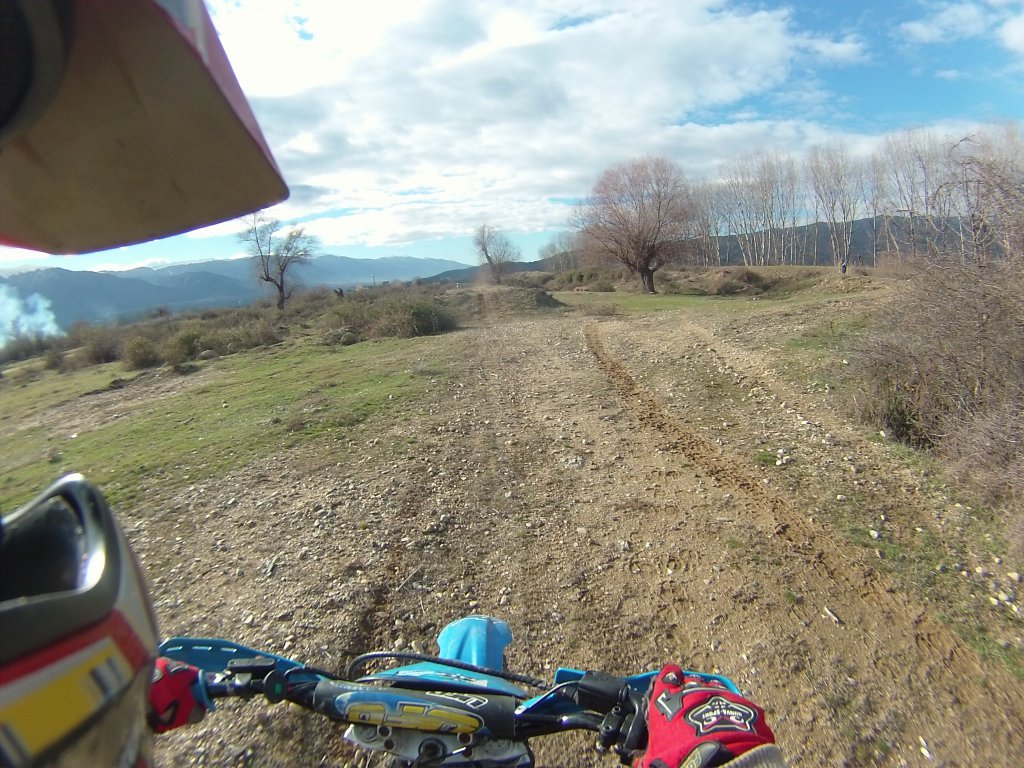 Натиснете снимката за да я уголемите

Име:IONX0013.jpg
Прегледи:1
Размер:213.9 КБ
ID:5544137