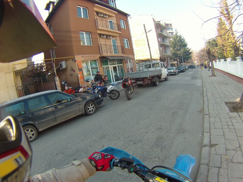 Натиснете снимката за да я уголемите

Име:IONX0004.jpg
Прегледи:1
Размер:158.9 КБ
ID:5546141