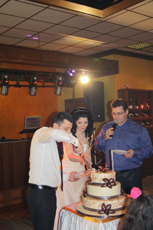 Натиснете снимката за да я уголемите

Име:554663_392425694116072_1697636902_n.jpg
Прегледи:1
Размер:71.0 КБ
ID:5547197