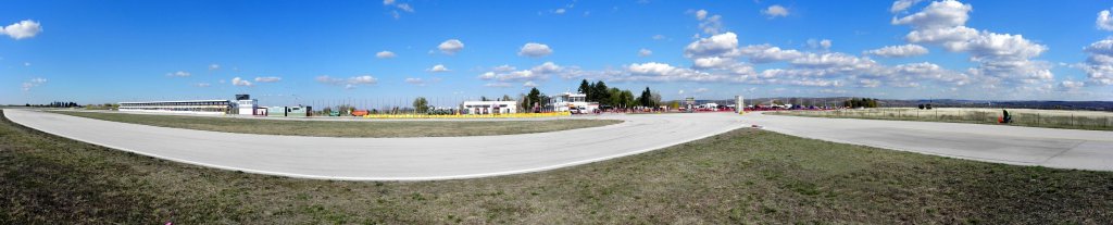 Натиснете снимката за да я уголемите

Име:Pista pano 2.jpg
Прегледи:1
Размер:49.8 КБ
ID:5556304