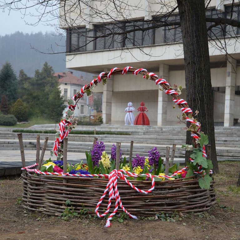 Натиснете снимката за да я уголемите

Име:Ч.Б.М 2.jpg
Прегледи:1
Размер:159.9 КБ
ID:5567974