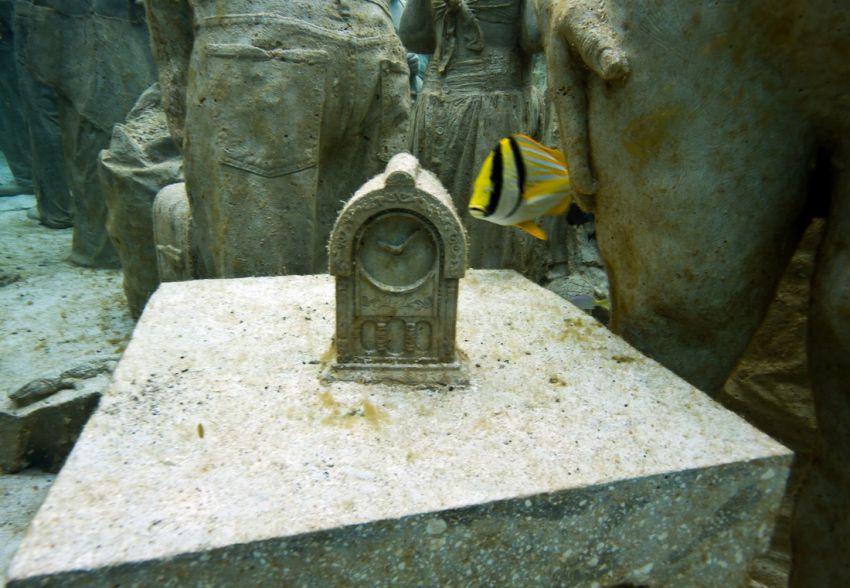 Натиснете снимката за да я уголемите

Име:underwater_sculpture_03777_009.jpg
Прегледи:1
Размер:87.7 КБ
ID:6050999