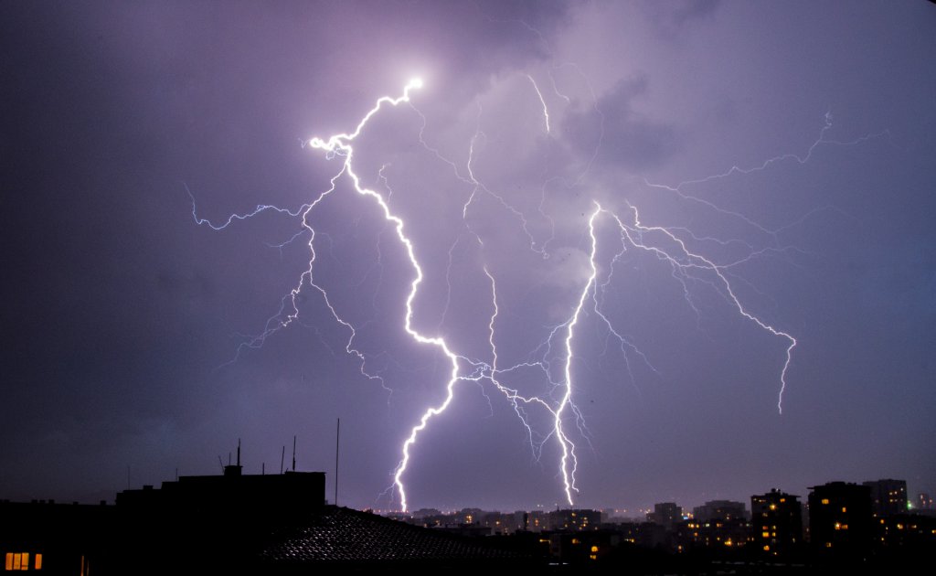 Натиснете снимката за да я уголемите

Име:Lighting 7.jpg
Прегледи:1
Размер:59.1 КБ
ID:5671755