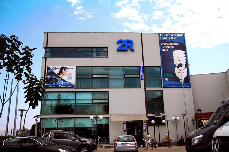Натиснете снимката за да я уголемите

Име:2rbgshowroom.jpg
Прегледи:1
Размер:86.6 КБ
ID:6109020
