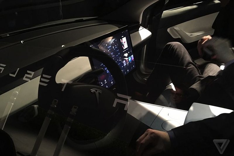 Натиснете снимката за да я уголемите

Име:teslamodel3interior2-marked.0.0.jpg
Прегледи:1
Размер:57.0 КБ
ID:5710077