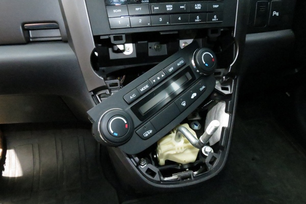 Натиснете снимката за да я уголемите

Име:8531d1370815350-replacing-gear-lever-gear-shift-gaiter-manual-cr-v-002.jpg
Прегледи:1
Размер:93.4 КБ
ID:5729613