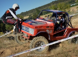 Натиснете снимката за да я уголемите

Име:trial4x4_championnat_france_2016_aix_4.jpg
Прегледи:1
Размер:80.6 КБ
ID:5743319