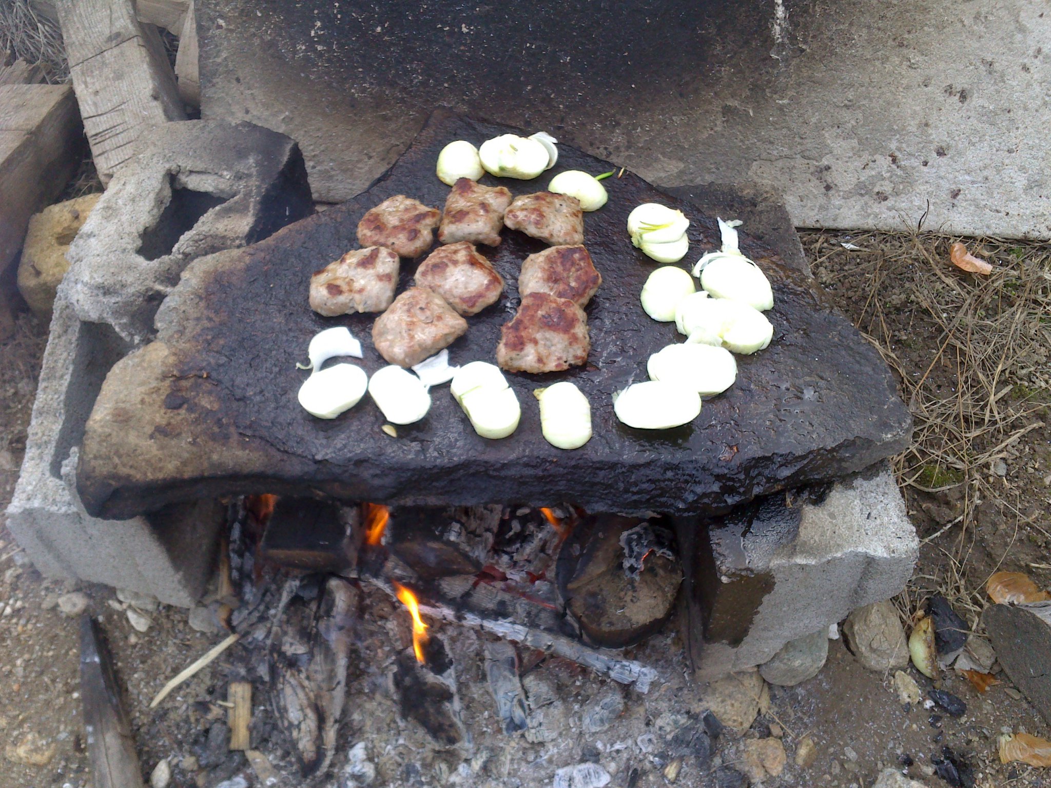 Камък за печене на месо. - OFFRoad-Bulgaria.com
