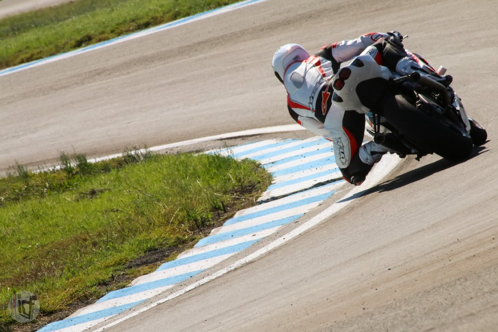 Натиснете снимката за да я уголемите

Име:IMG_7590.jpg
Прегледи:1
Размер:141.0 КБ
ID:5633504