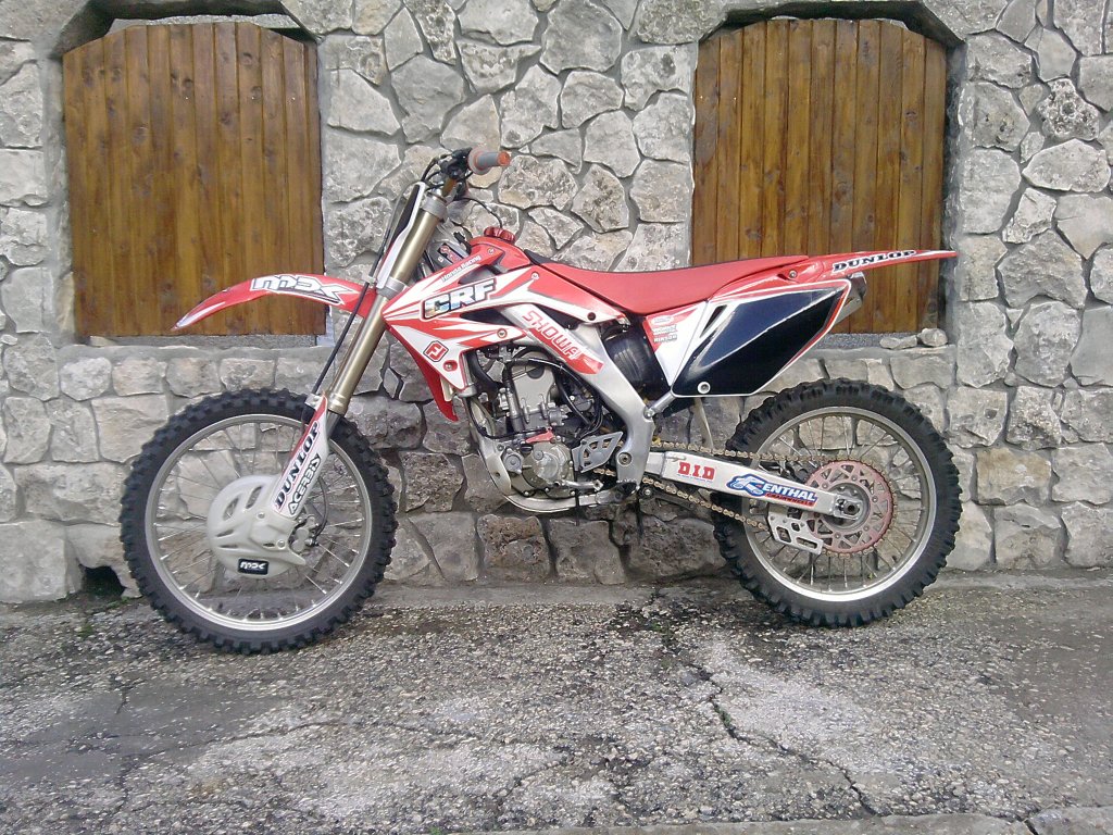 Натиснете снимката за да я уголемите

Име:P091210_12.54.jpg
Прегледи:2
Размер:265.4 КБ
ID:5390297