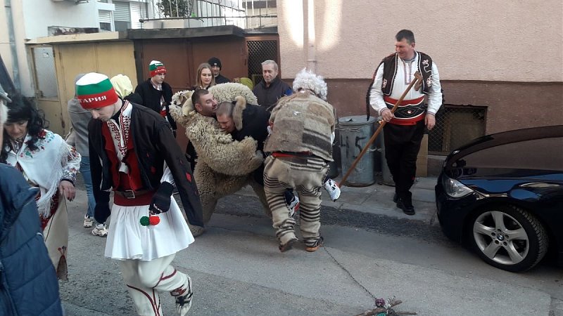 Натиснете снимката за да я уголемите

Име:Сурва 1.jpg
Прегледи:117
Размер:150.0 КБ
ID:6542187