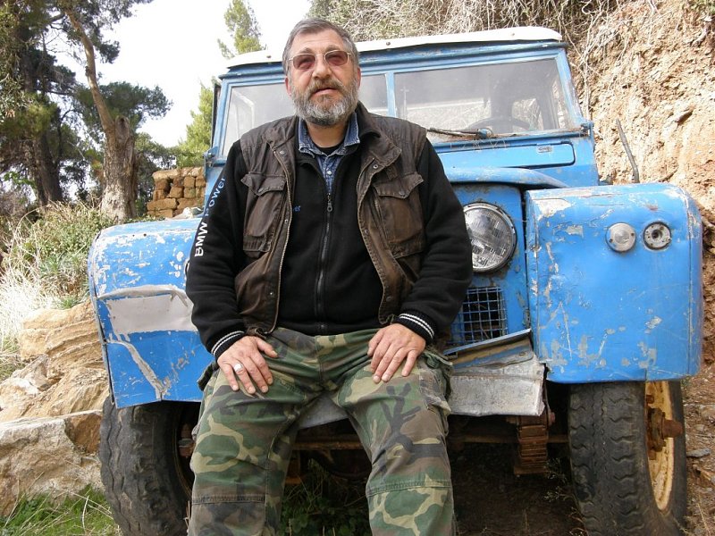 Деян Енев